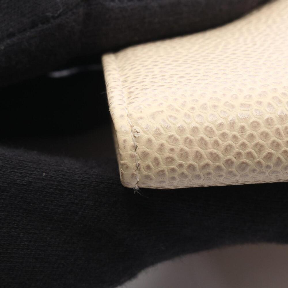 CHANEL Authentic White Caviar Leather Logo Wallet - Picture 8 of 9